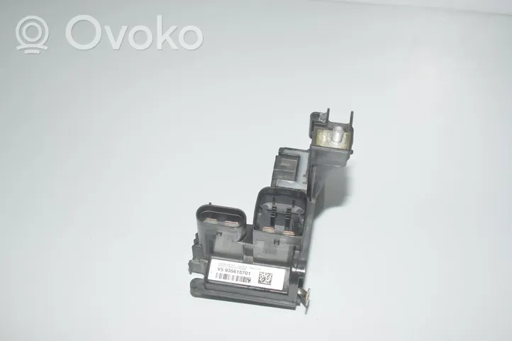 BMW 2 F22 F23 Srovės išlyginimo rėlė 9356157