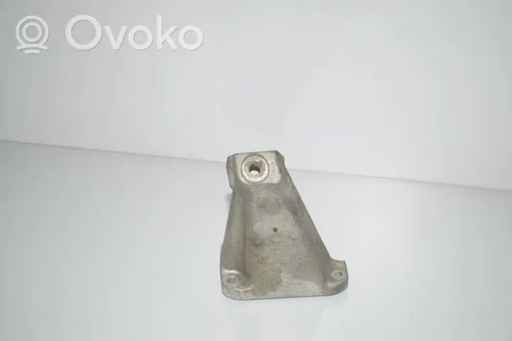 BMW 6 F06 Gran coupe Engine mounting bracket 6777621