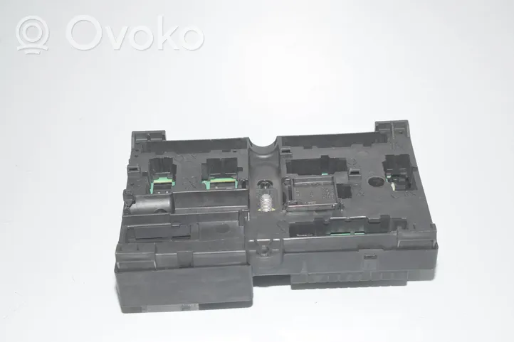 BMW 3 G20 G21 Module de fusibles 5A0E7D1