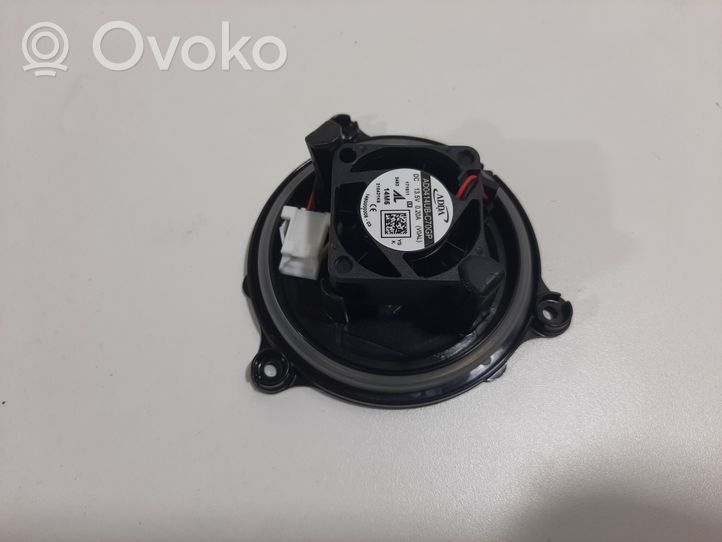 BMW X5M G05 F95 Parte del faro AD0414UBC70GP