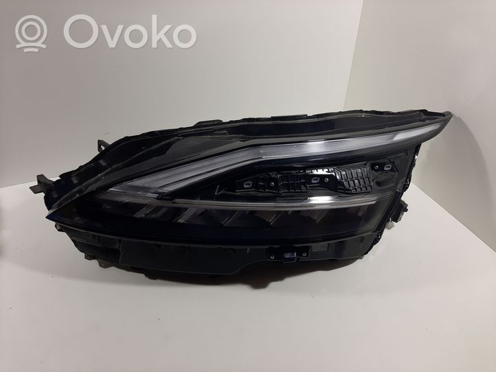 Nissan Qashqai J12 Lampa przednia 1008D02J