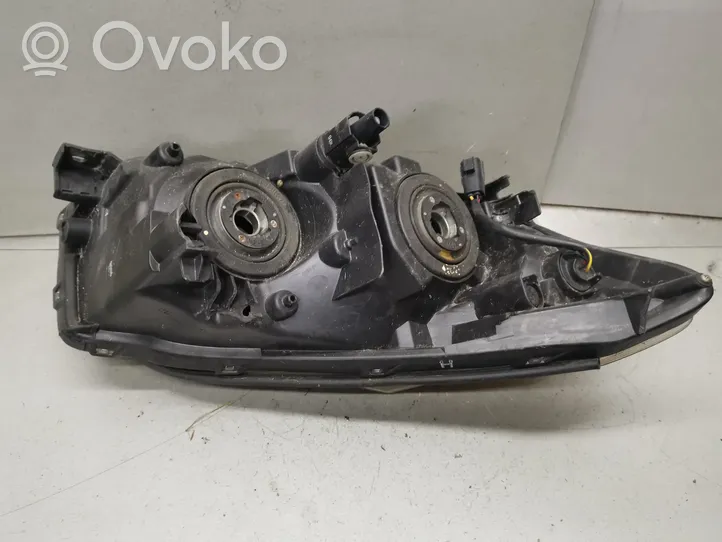 Toyota RAV 4 (XA30) Phare frontale 9336860