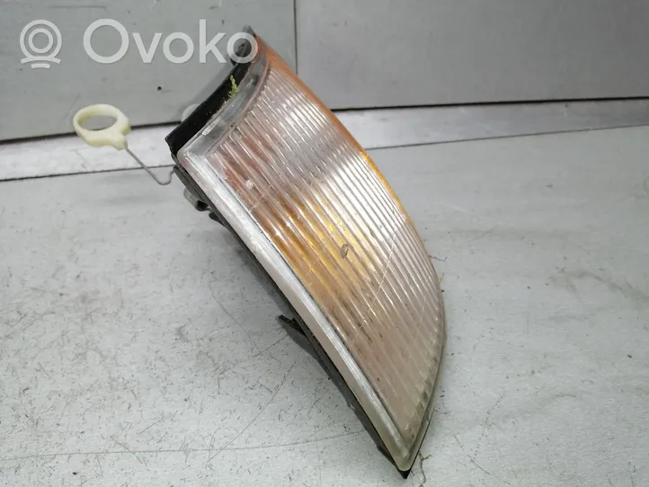 KIA Sportage Front indicator light 