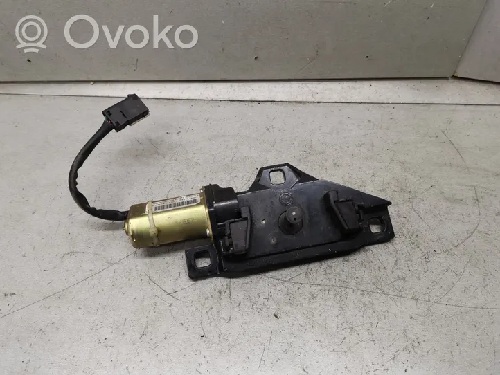 BMW 7 E65 E66 Moteur ouverture de coffre 7014872