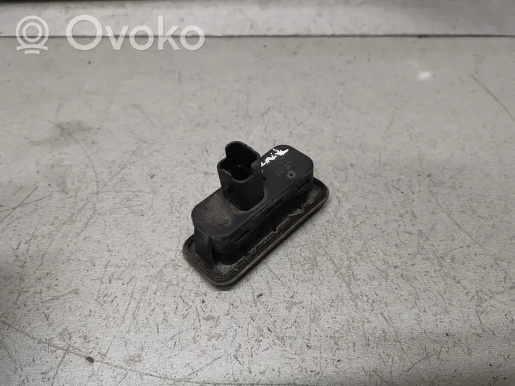 Renault Scenic II -  Grand scenic II Tailgate opening switch 8200076256