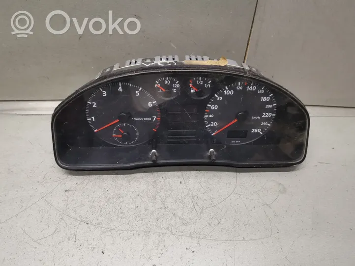 Audi A4 S4 B5 8D Tachimetro (quadro strumenti) 8D0919033C