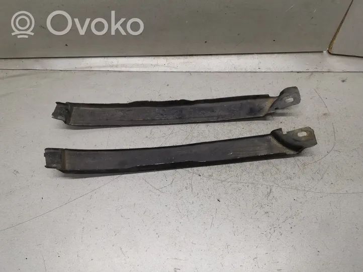 Audi A6 S6 C4 4A Listwa pod lampę przednią 4A0853207D