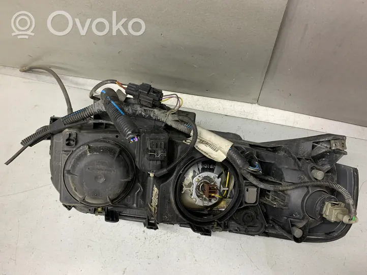 Volvo S80 Lampa przednia 9484241