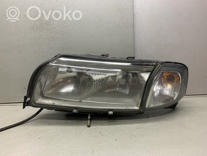 Volvo S80 Lampa przednia 9484241