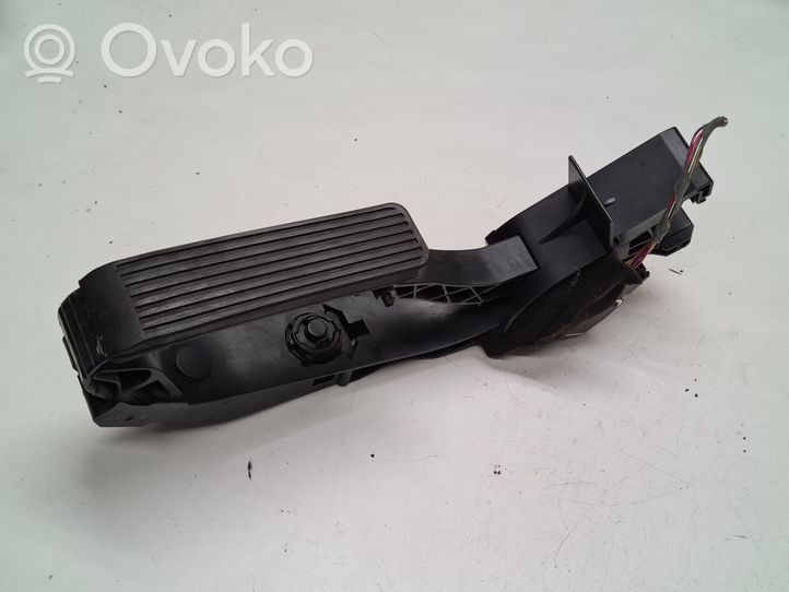 Mercedes-Benz CLS C219 Accelerator throttle pedal A2113000904