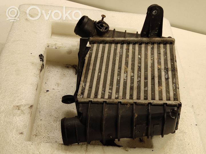 Volkswagen Fox Chłodnica powietrza doładowującego / Intercooler 862403N