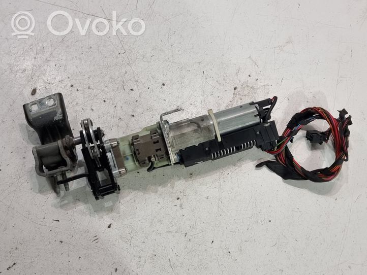 Volkswagen PASSAT B6 Silniczek pompy hydraulicznej klapy tylnej bagażnika 3C9827383C