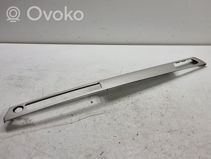 BMW 3 E90 E91 Rivestimento del vano portaoggetti del cruscotto 6982457