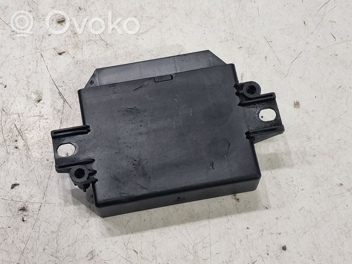 Audi A4 S4 B6 8E 8H Pysäköintitutkan (PCD) ohjainlaite/moduuli 8Z0919283A