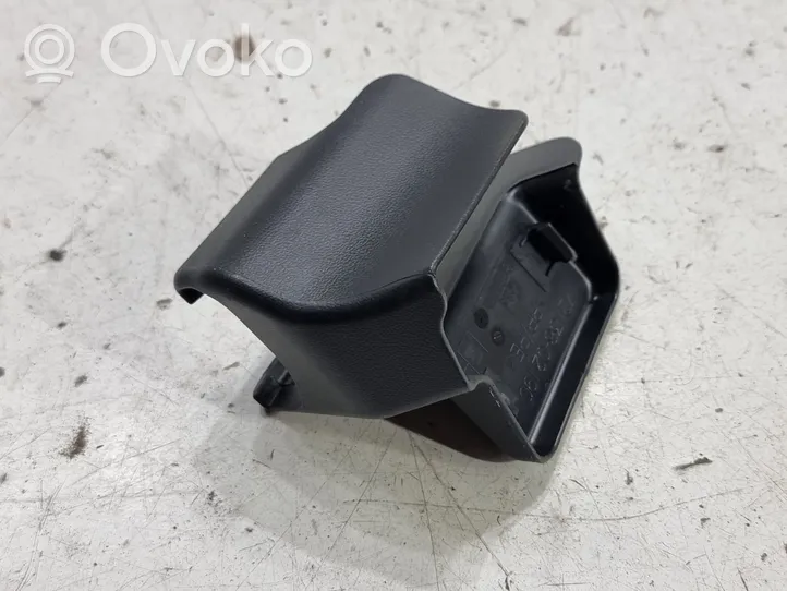 Toyota Auris E180 Cache rail de siège conducteur avant 7213802190