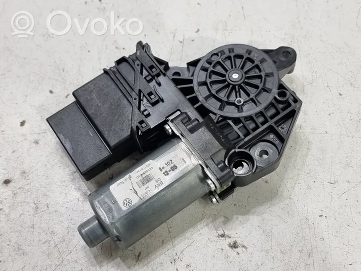 Volkswagen Golf VI Rear door window regulator motor 5K0959794