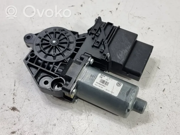 Volkswagen Golf VI Rear door window regulator motor 5K0959795