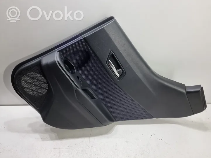 Toyota C-HR Rivestimento del pannello della portiera posteriore 67061F4030