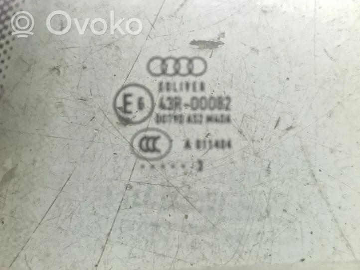 Audi A5 8T 8F Fenêtre latérale avant / vitre triangulaire 