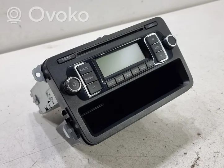 Volkswagen Caddy Radio/CD/DVD/GPS-pääyksikkö 1K0035156B