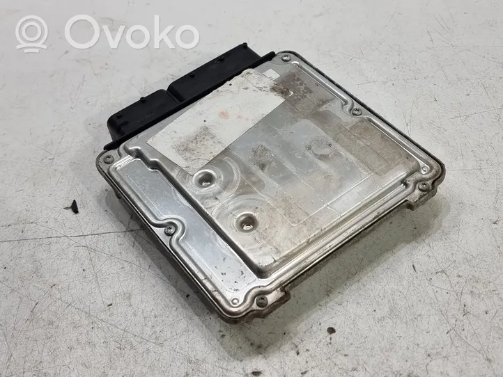 Volkswagen Jetta V Sterownik / Moduł ECU 03G906016FM