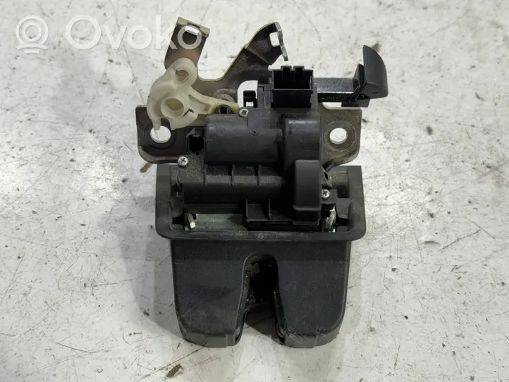 Volkswagen PASSAT B8 Blocco/chiusura/serratura del portellone posteriore/bagagliaio 3G0827505C