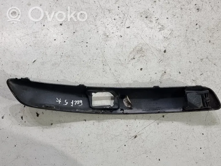 Volkswagen Golf V Modanatura separatore del paraurti anteriore 1K0807717