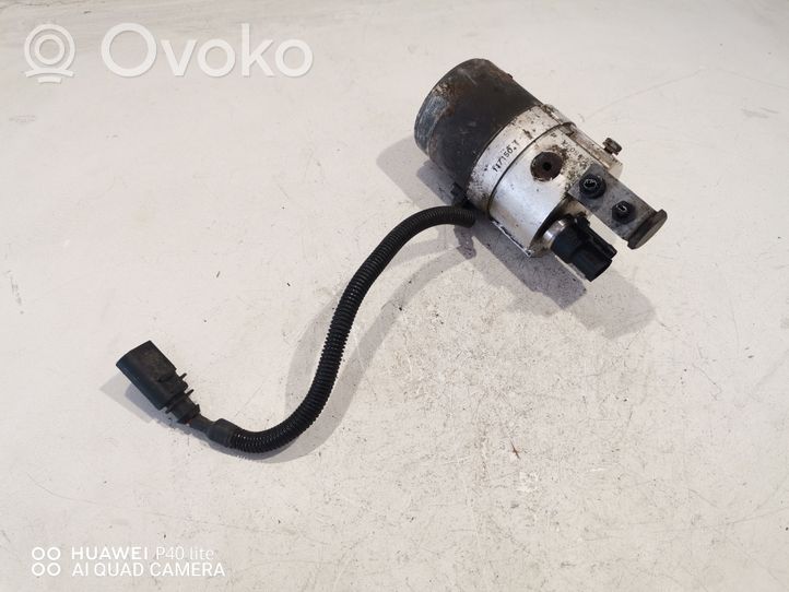 Audi A6 S6 C5 4B Avattavan katon hydraulipumppu 8E0614175F