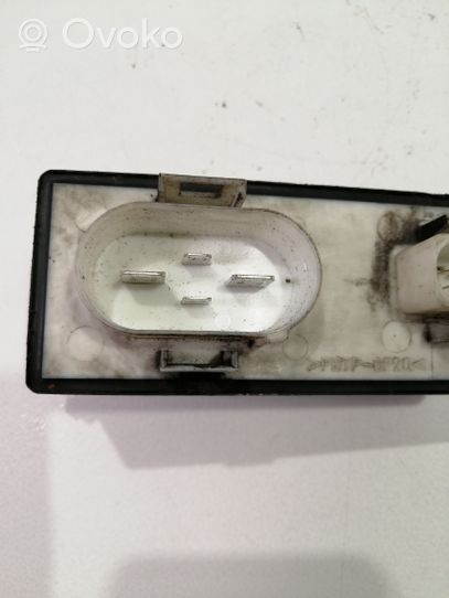 Volkswagen PASSAT B7 Coolant fan relay 357919506