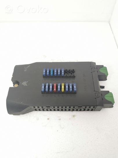 Mercedes-Benz Sprinter W901 W902 W903 W904 Module de fusibles 0005400650