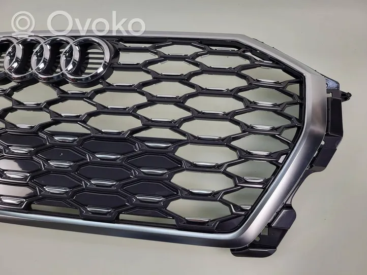 Audi Q3 F3 Etupuskurin ylempi jäähdytinsäleikkö 83F853651