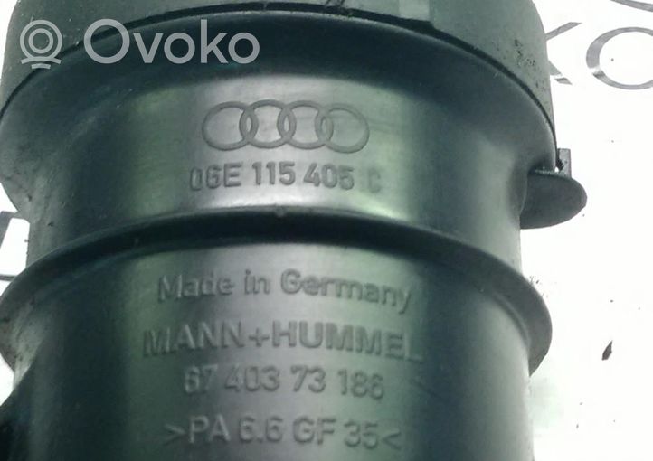 Audi A4 S4 B8 8K Supporto di montaggio del filtro dell’olio 06E115405C