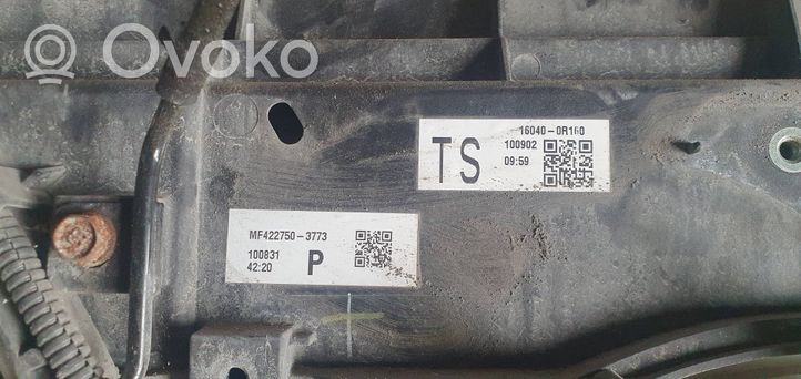 Toyota Avensis T270 Ventilatoru komplekts 160400R160