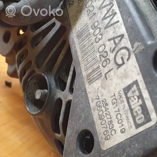 Volkswagen PASSAT B6 Alternator 021903026