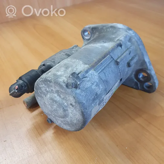 Volkswagen Caddy Starter motor 02Z911023H