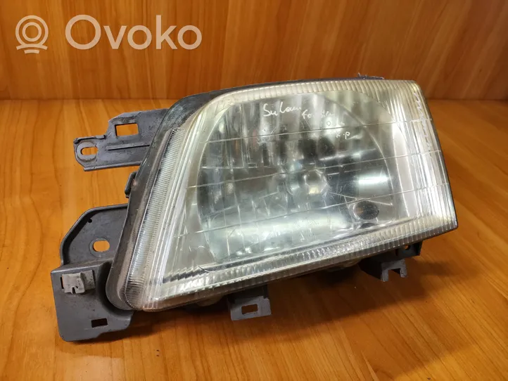 Subaru Forester SF Lampa przednia 