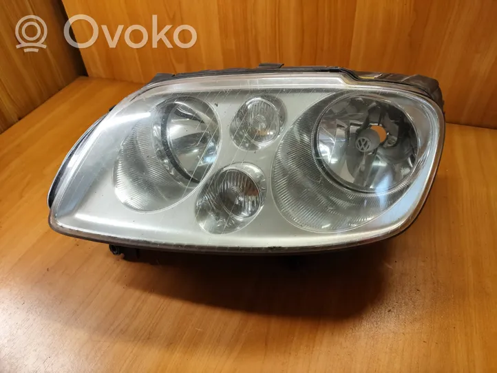 Volkswagen Touran I Lampa przednia 1T0941005M