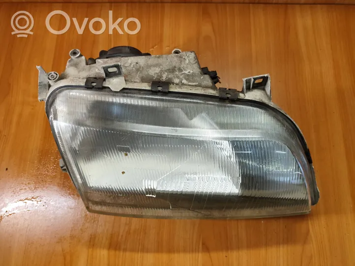 Seat Alhambra (Mk1) Передняя фара 0301048302