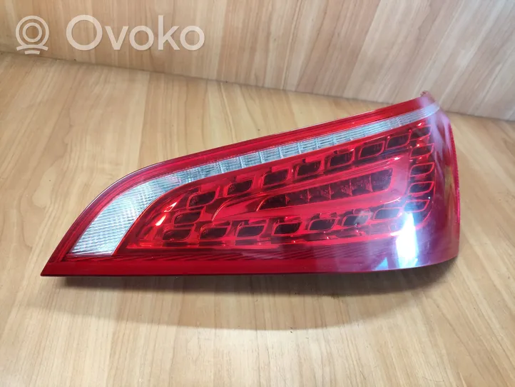 Audi Q5 SQ5 Galinis žibintas kėbule 8R0945094A