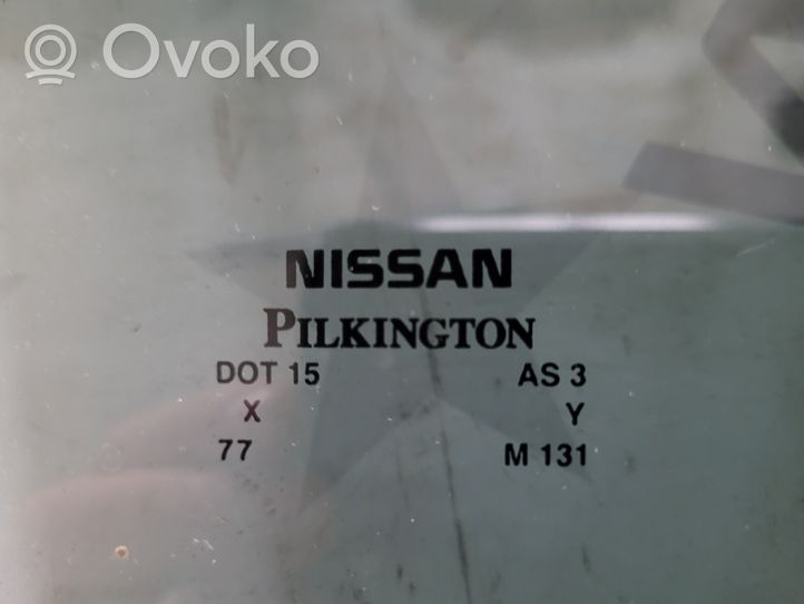 Nissan Rogue Szyba drzwi tylnych 823006FL1A