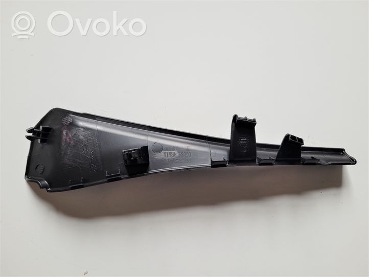 Nissan Rogue Panel wykończeniowy błotnika 668944CL0A