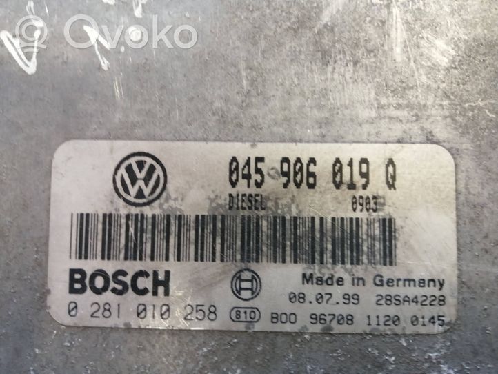 Volkswagen Lupo Calculateur moteur ECU 045906019Q