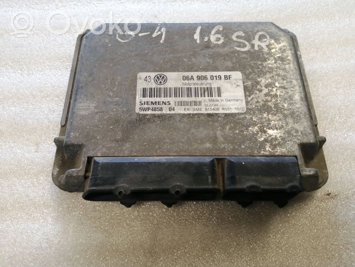 Volkswagen Golf IV Sterownik / Moduł ECU 06A906019BF