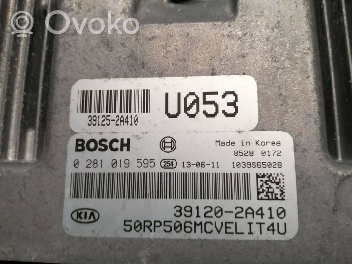 KIA Carens III Engine control unit/module 391202A410