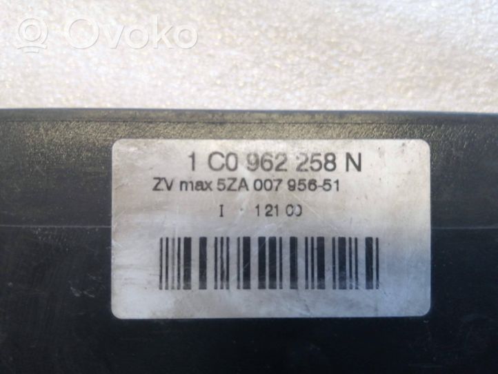 Volkswagen PASSAT B5 Comfort/convenience module 1C0962258N