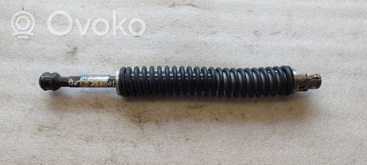 Volkswagen Touareg I Pompa / Siłownik klapy tylnej bagażnika / Komplet 7L6827611