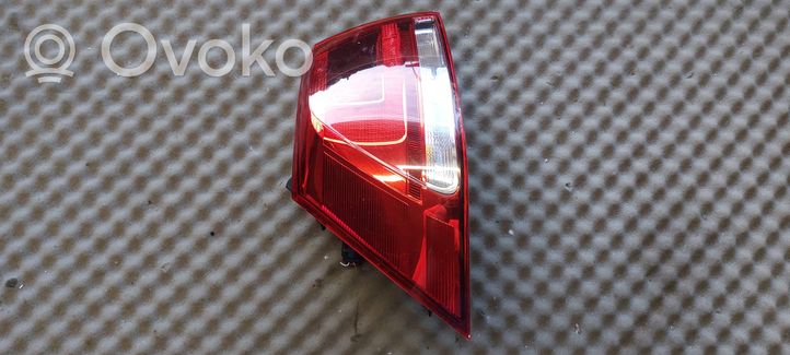 Volkswagen Golf VII Lampa tylna 5G0945095B