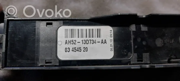 Land Rover Freelander 2 - LR2 Botón interruptor de luz de peligro AH5213D734AA