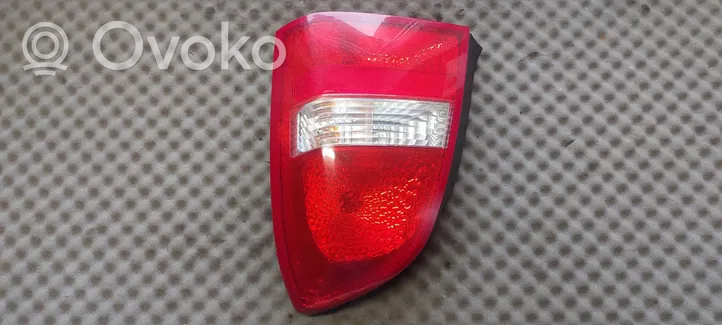 Nissan Primera Luci posteriori 89025237