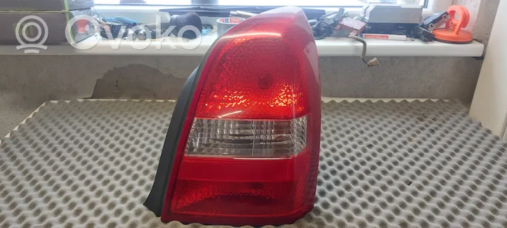 Nissan Primera Feux arrière / postérieurs 89025237